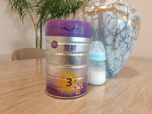 ​解析A1酪蛋白和A2酪蛋白的区别，选a2至初奶粉不走弯路！